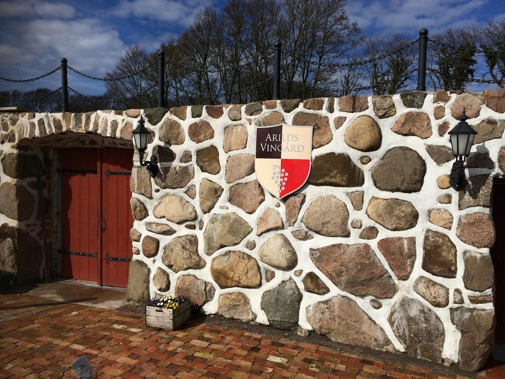 Arilds Vingard Bed and Breakfast Esterno foto