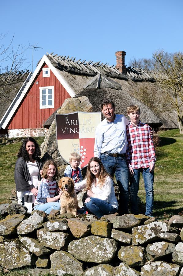 Arilds Vingard Bed and Breakfast Esterno foto