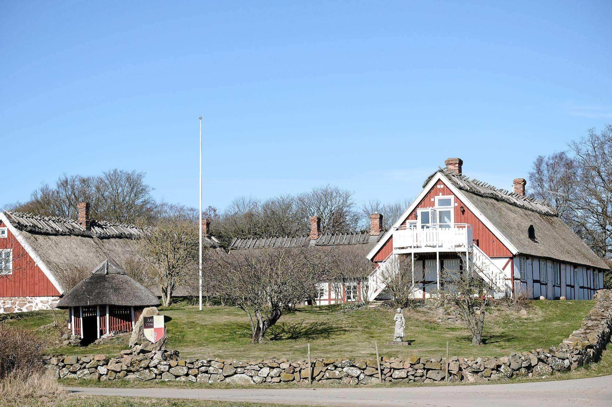 Arilds Vingard Bed and Breakfast Esterno foto